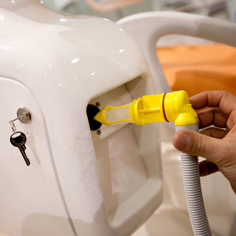 Assitec Italia | assitec assistenza tecnica odontoiatrica intervento